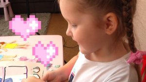 Игры для девочек / Бумажные куклы / Одень куклу ? Видео для детей ? Kids Show Лапотуша