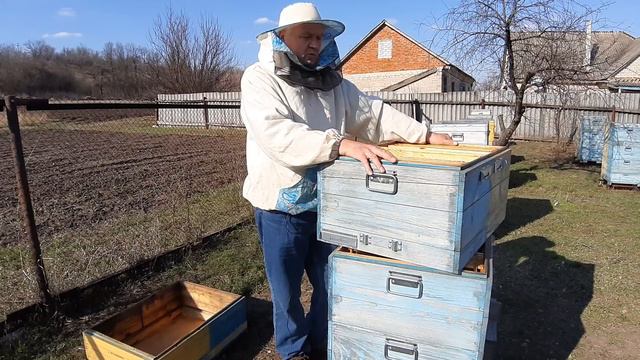 Как сделать отводок в двухматочном улье.