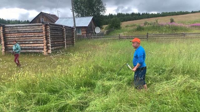 КАК КОСИЛИ СЕНО В СТАРИНУ? КОСА ГОРБУША. КОГДА ПОЯВИЛАСЬ ЛИТОВКА? МАСТЕР КЛАСС ДЛЯ МОЛОДЕЖИ.