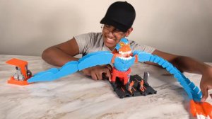 Hot Wheels City Wreck & Ride Gorilla Attack