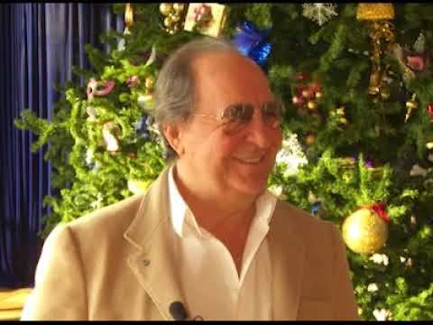 Ефим Звеняцкий: "Сейчас в Деда Мороза верю особенно…"