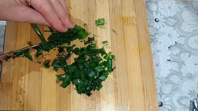 Салат с куриными желудочками #салатыизакуски #салат #салатскуринымижелудками