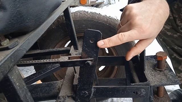 Подъёмный механизм адаптера мотоблока