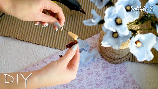 DIY soli4ka s. Квіти з гофрованого паперу/ цветы с гофрированной бумаги своими руками смотреть онлайн