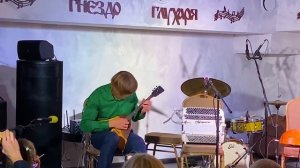 Полет шмеля на балалайке. Андрей Матвеев