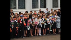 13 школьников упали в обморок на линейке