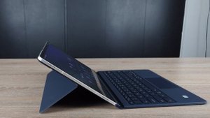 Samsung Galaxy Tab S9 +/S9 FE + Book Cover Keyboard Review
