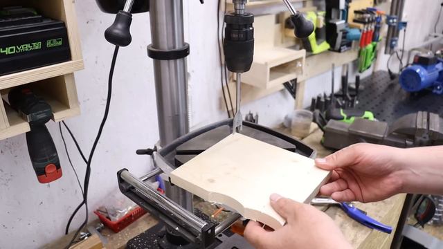 Мало кто знает о таком применении перьевого СВЕРЛА! Полезная самоделка! смотреть онлайн