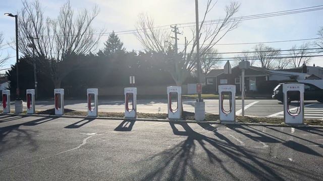 TESLA OPENS UP ITS SUPERCHARGER NETWORK! смотреть онлайн