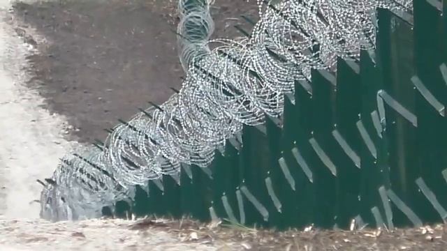 На границе с Россией возведено еще сто километров забора смотреть онлайн