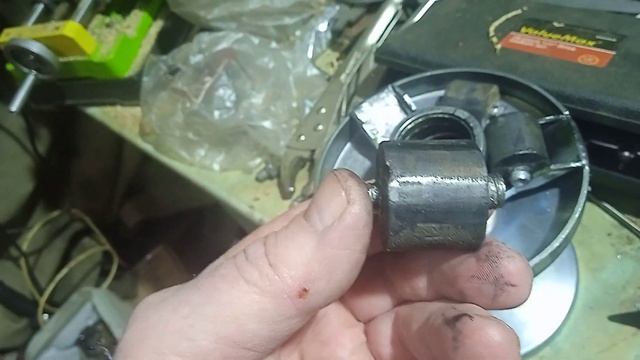 Состояние деревянных грузиков 29 грамм на вариаторе TAV 2-40, пробег около 50 км. смотреть онлайн