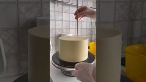 Способ Выравнивания 2-х ярусного Торта Ганашем на Белом Шоколаде
