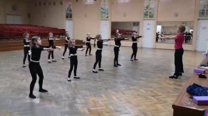 Год младшей группы современного танца "Ирис"