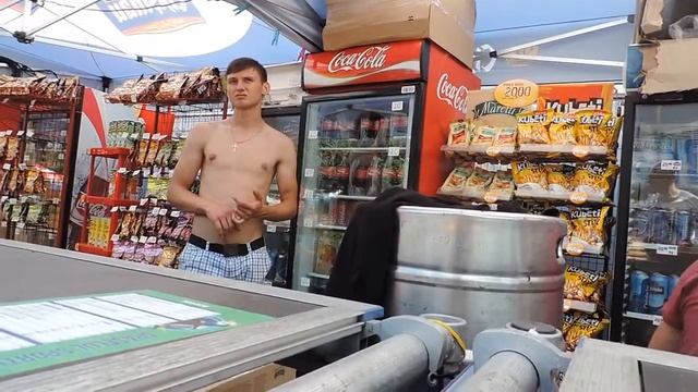 сомнительный праздник от Orange в центре города. смотреть онлайн