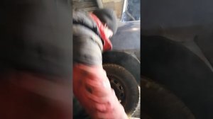 как снять прикипевшее колесо форд мондэо 1