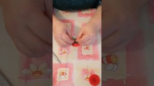 Гвоздика из салфеток