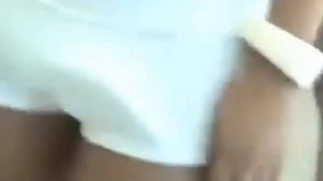 Однокашник не умеет есть мороженное.А разве это может быть? смотреть онлайн