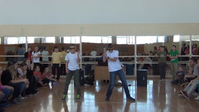 Коля и Денис [Владивосток] Moscow Electro Beat 5 смотреть онлайн