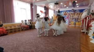 танец северное сияние