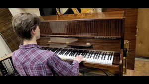 Как звучит пианино, настроенное на октаву ниже. How a piano tuned an octave lower sounds