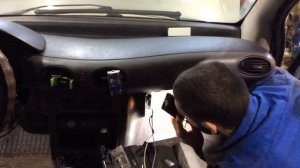 Mercedes-Benz A-140 замена резистора вентилятора печки