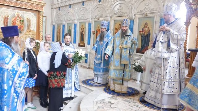 Поздравление митрополиту Владимиру от воскресной школы Благовещенского собора смотреть онлайн