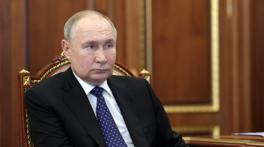 Путин заявил о стабильном развитии ТЭК вопреки санкциям