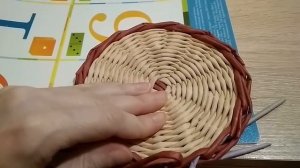 Улитка салфетница+конфетница/"Розга" на горизонтальной форме/из газетных трубочек