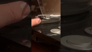 Как легко поставить иглу Вашего проигрывателя на начало пластинки