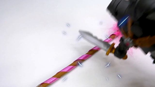 Эльза Холодное сердце и ведьмочка Юлли в замке колдуньи Медузы. Видео для девочек смотреть онлайн