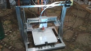 3D принтер на мебельных направляющих