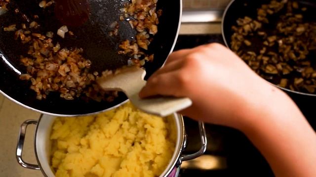 ЭТОТ РЕЦЕПТ ДОЛЖЕН БЫТЬ У КАЖДОГО!!! САМЫЕ ВКУСНЫЕ ЦВЕТНЫЕ ВАРЕНИКИ/ Алиса и Есенька готовят смотреть онлайн