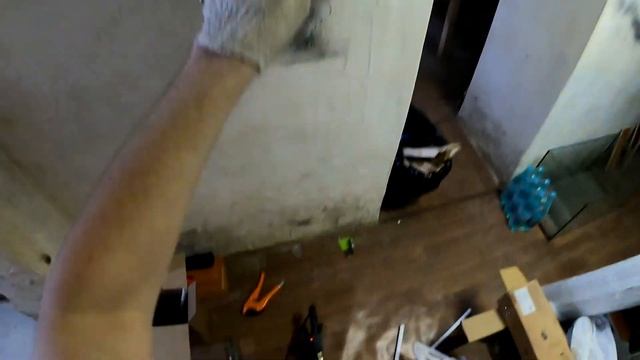 Прокладка водопровода и сточной канализации к аквариумным стеллажам. Часть 1 смотреть онлайн