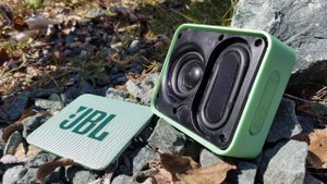 INSANE JBL GO 2 Fake Bass Test / More Bass?