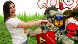 Игрушки Щенячий Патруль для малышей — Щенок Рокки потерялся, а Чейз застрял в камнях — Мультики