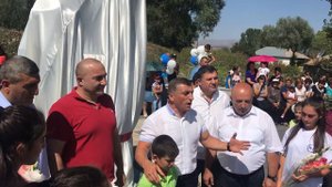 Официальное открытие памятника Гусана Аваси