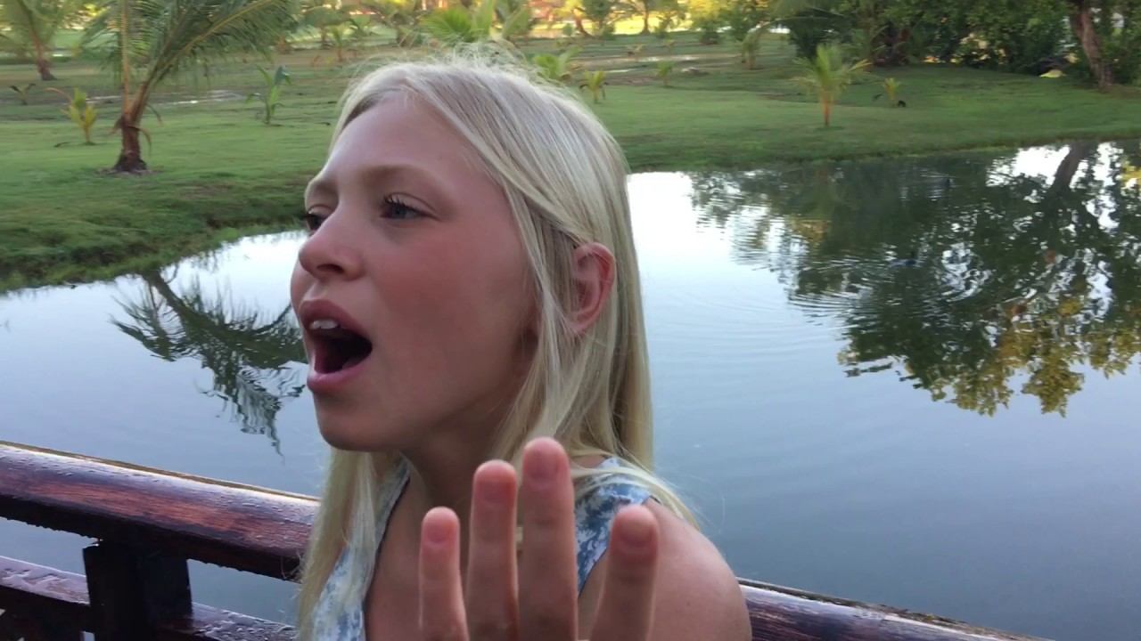 Анна Якубук - HELLO (cover Adele ) смотреть онлайн