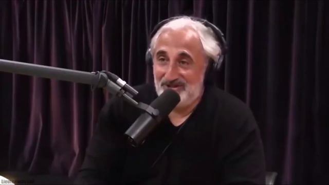 «КАК ЖЕНЩИНЫ ВЫБИРАЮТ МУЖЧИН» и «КАК МУЖЧИНЫ ДЕМОНСТРИРУЮТ СВОЮ МУЖЕСТВЕННОСТЬ»НАУЧНЫЕ ИССЛЕДОВАНИЯ