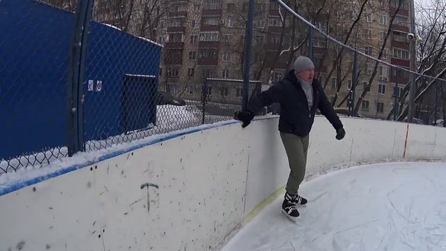 4 января.Катаемся на коньках.Очень короткая смена.Московское такси. смотреть онлайн
