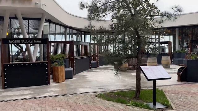 Прогулка по набережной Геленджика от бывшего клуба "Formula" до "Невесточки"