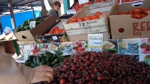 Поход на рынок за ягодами. Цены 2018 на овощи, фрукты ???. Обзор продуктов на рынке.