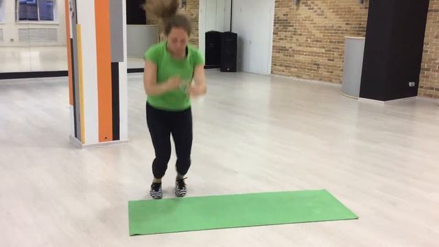 скакалка через коврик смотреть онлайн