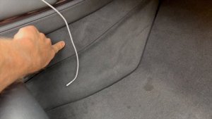 BMW X5 E70 Ковыряемся по мелочам. Заменил заднюю решётку вентиляции.