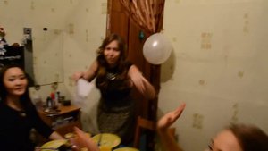 Девушка поздравляет парня в стиле Рэп!!!