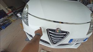 AlfaRomeo Giulietta Как снять передний бампер