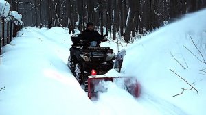 Снегоуборщик на квадроцикл. Снегоуборочная машина