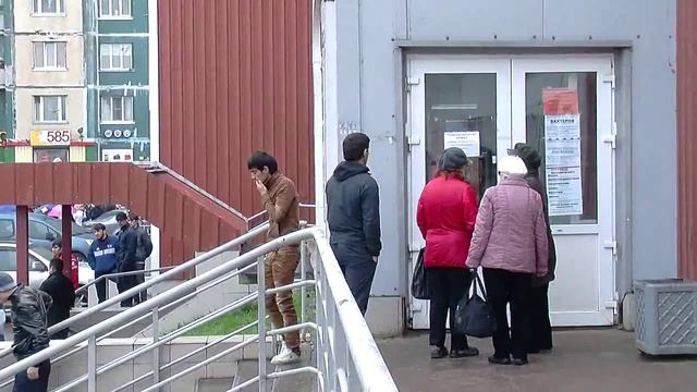 Бедные петербуржцы умоляют оставить им "Народный" смотреть онлайн