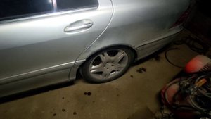 Замена задних пневмостоек Maxgear на Mercedes-Benz S320 W220