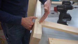 Build these Professional Carpenter's Sawhorses