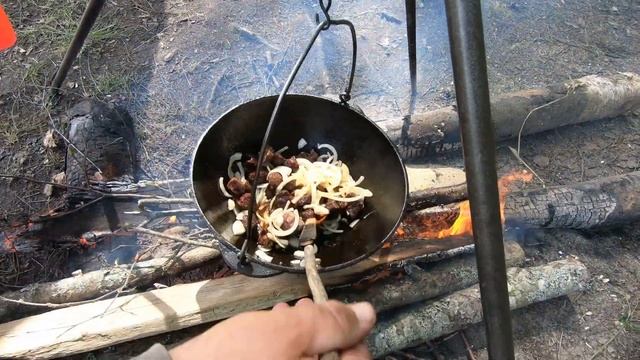 Плов, шашлык и попытка по рыбачить на природе